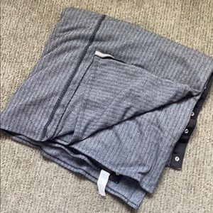 Lululemon scarf